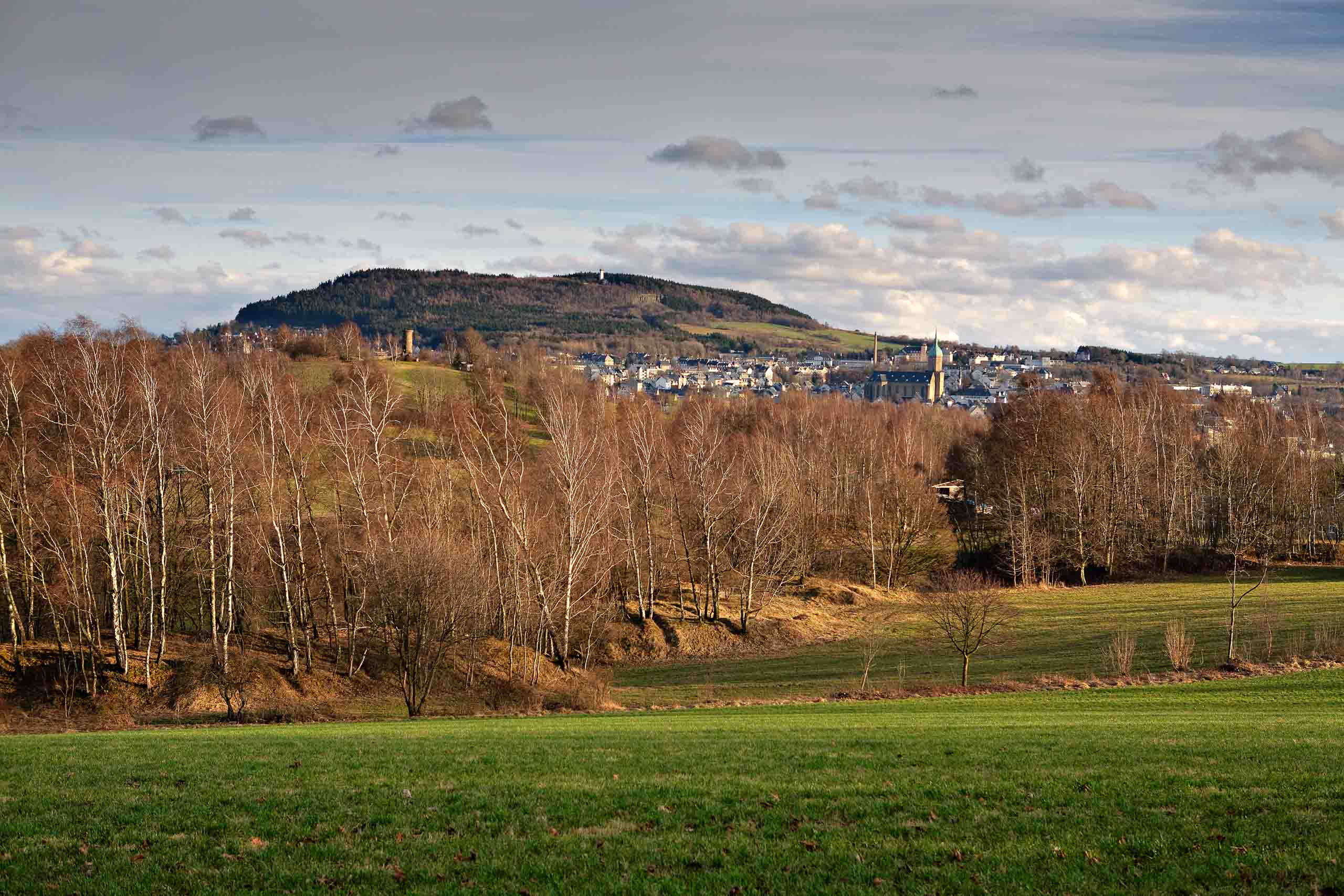 Blick auf die Bergbaulandschaft Frohnau mit Annaberg Blick auf die Bergbaulandschaft Frohnau mit Annaberg